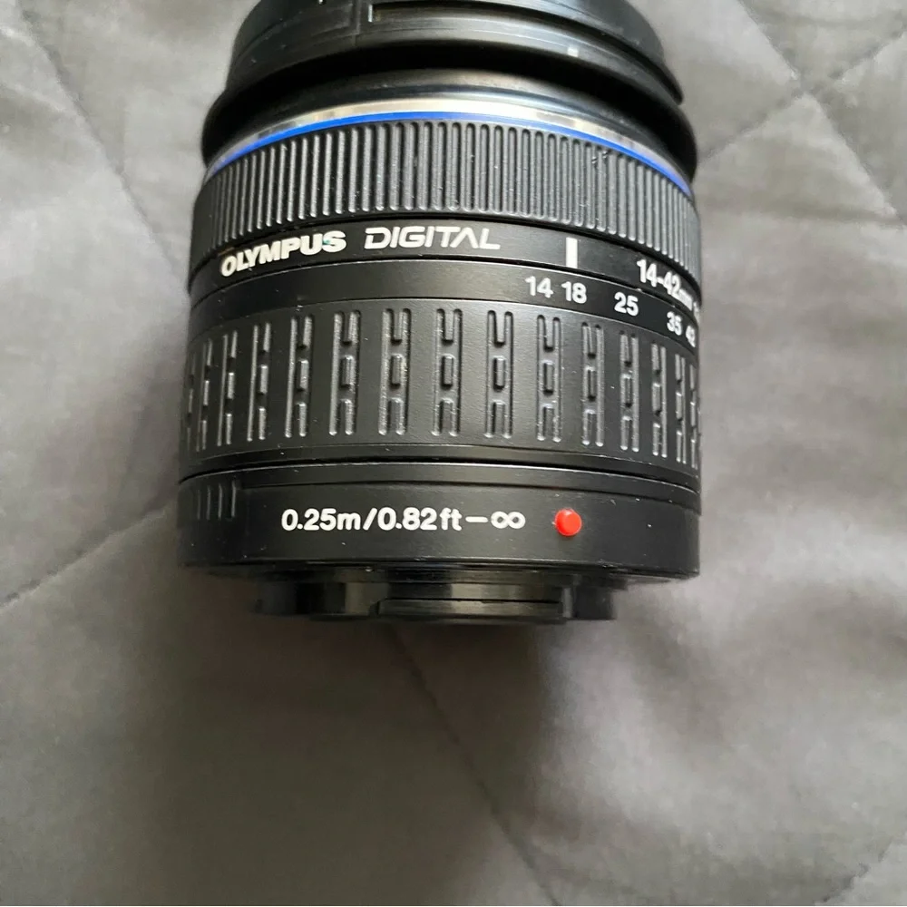 Olympus Digital Lens 14-42mm 1:3.5-5.6 ED